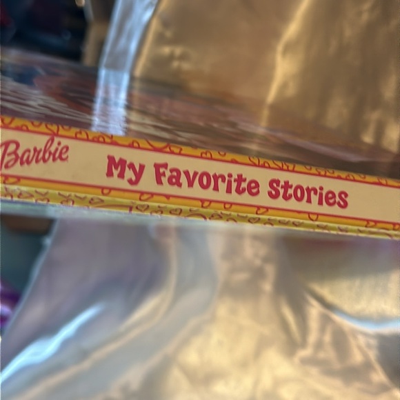 “Barbie!!!! My Favorite Stories”. 7 books in one! A Golden Book - Rare Find! - Picture 2 of 7